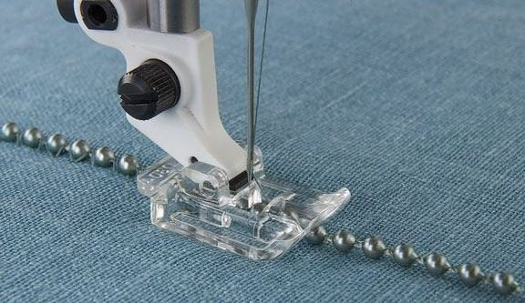 VIKING Clear 2-3 MM Embellishment Foot (Groups 1-7)