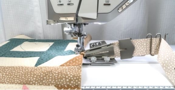 VIKING Quilt Binder Foot for IDF System