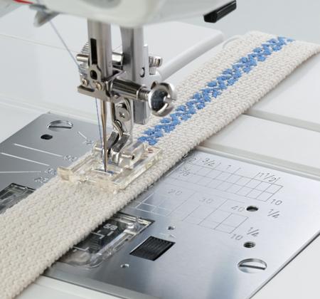 FOOT, SATIN STITCH (F)ELNA / JANOME 9MM