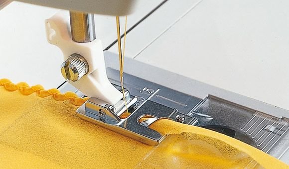 VIKING 3mm Shelled Rolled Hem Foot (Group 1-7)