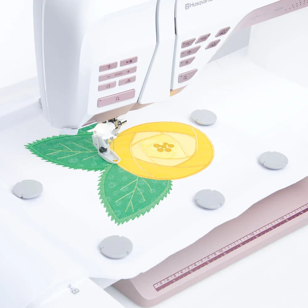 HUSQVARNA® VIKING® Quilter's Metal Embroidery Hoop 200 mm x 200 mm